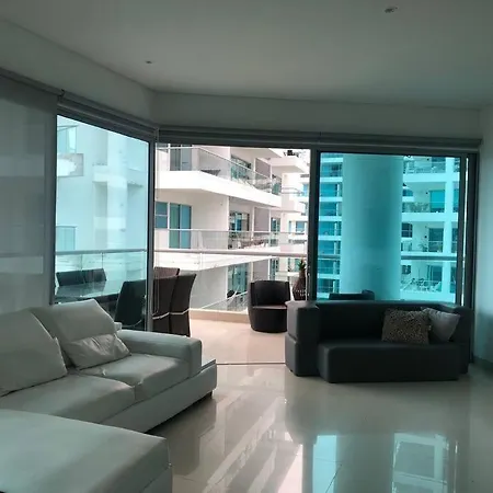 Apartamento Frente Al Mar En